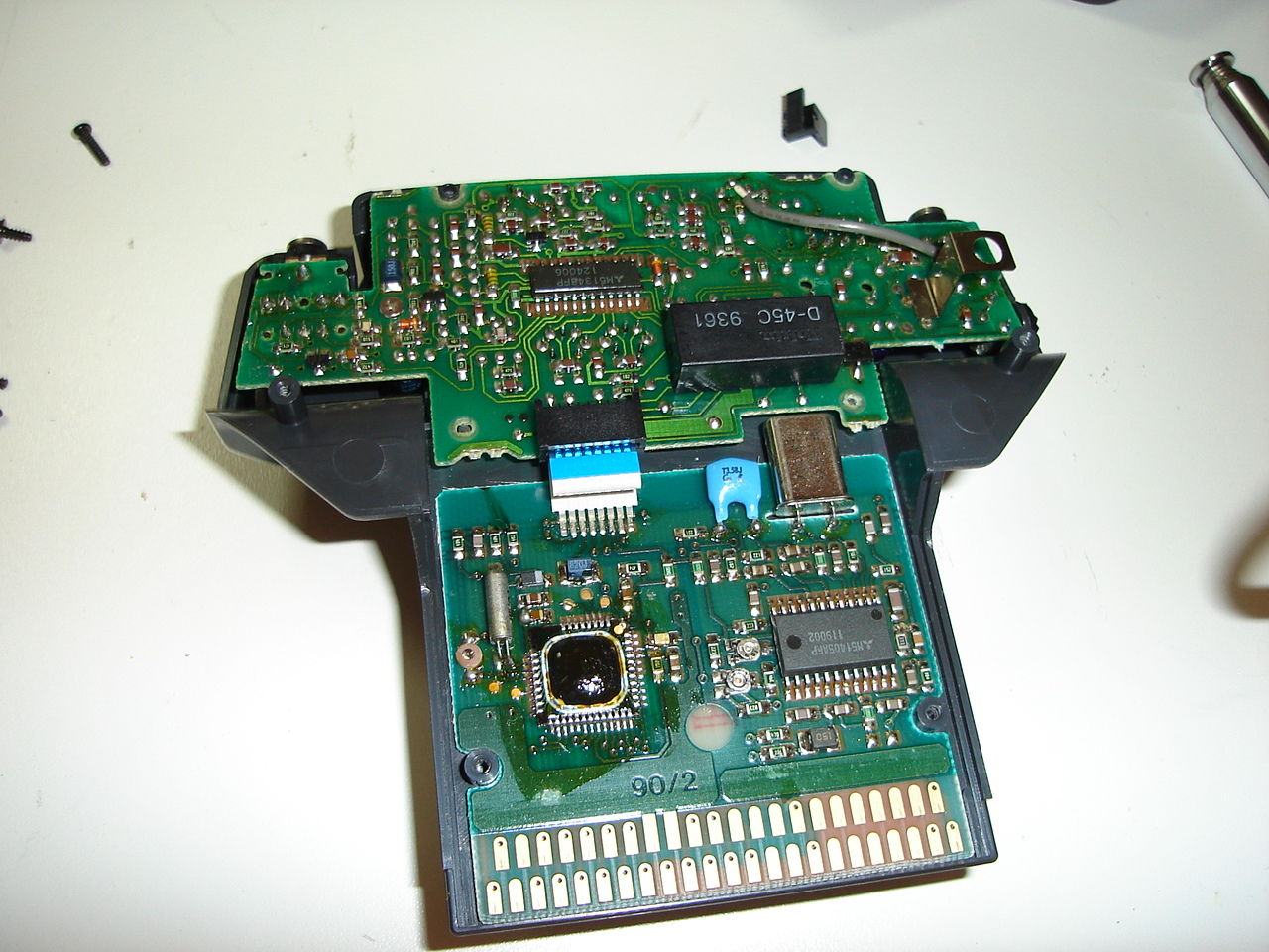 gamegear_tv_inside_component1.jpg